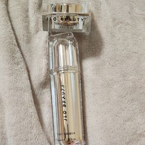 Silver Makeup Primer for Flawless Skin